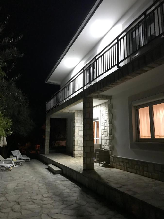 Olive Tree Villa تْشيرسيك نوفي المظهر الخارجي الصورة