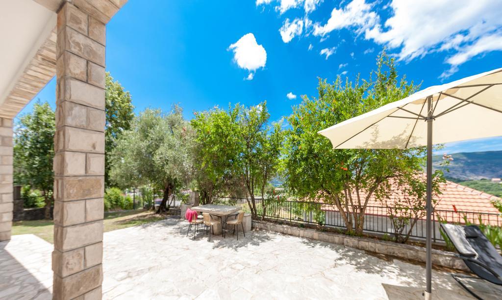 Olive Tree Villa تْشيرسيك نوفي المظهر الخارجي الصورة